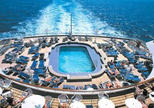 adventure-of-the-seas-una-mole-sobre-las-aguas2